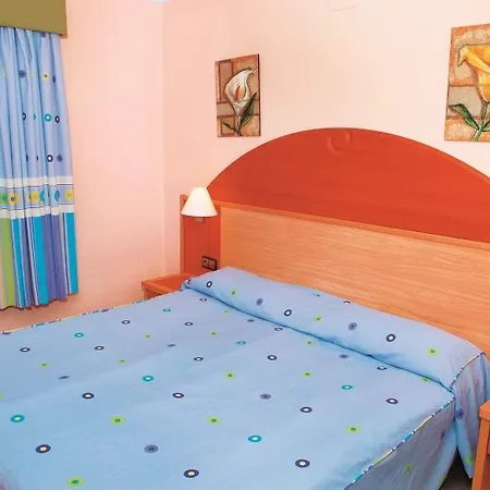 Cinco Plazas Apartamento *