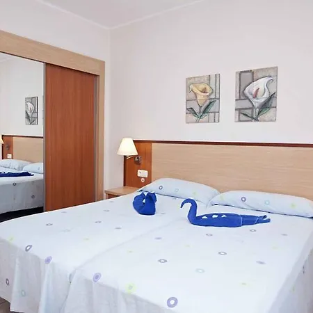 Apartamento Cinco Plazas Puerto del Carmen (Lanzarote)