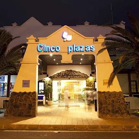 Cinco Plazas Apartamento *